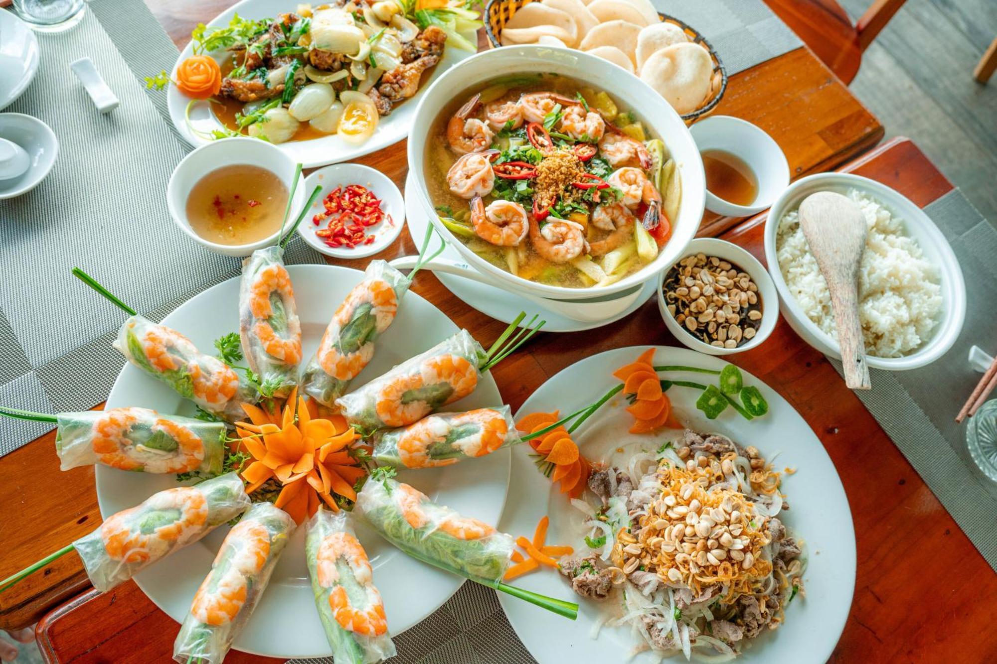 Mekong Lodge Resort Кайбе Экстерьер фото